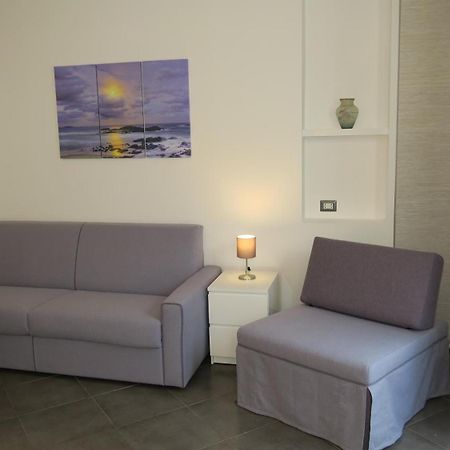 Karina, To The Beach With Terrace And Private Parking Savona Exteriör bild
