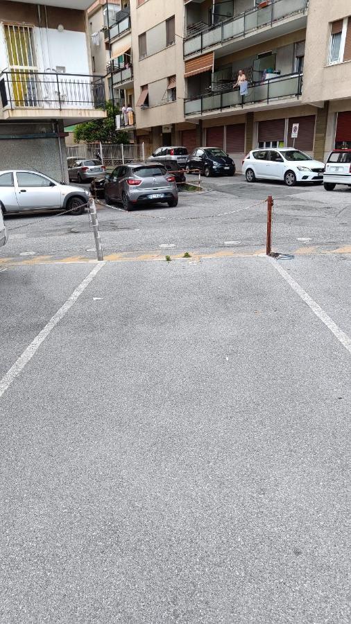 Karina, To The Beach With Terrace And Private Parking Savona Exteriör bild