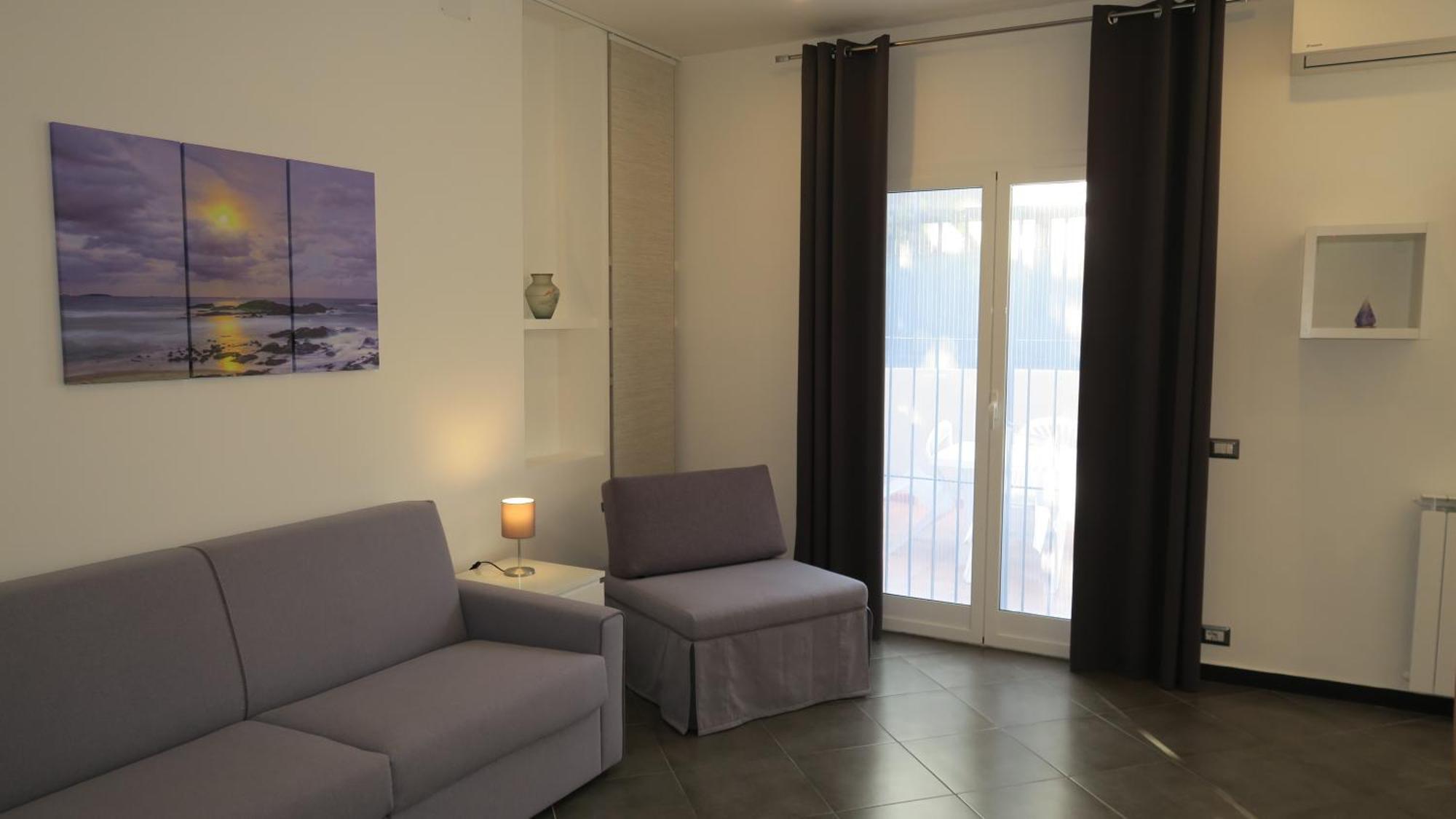 Karina, To The Beach With Terrace And Private Parking Savona Exteriör bild