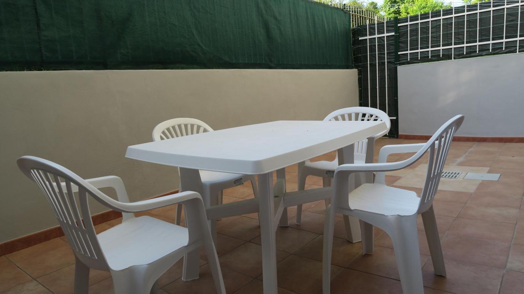 Karina, To The Beach With Terrace And Private Parking Savona Exteriör bild